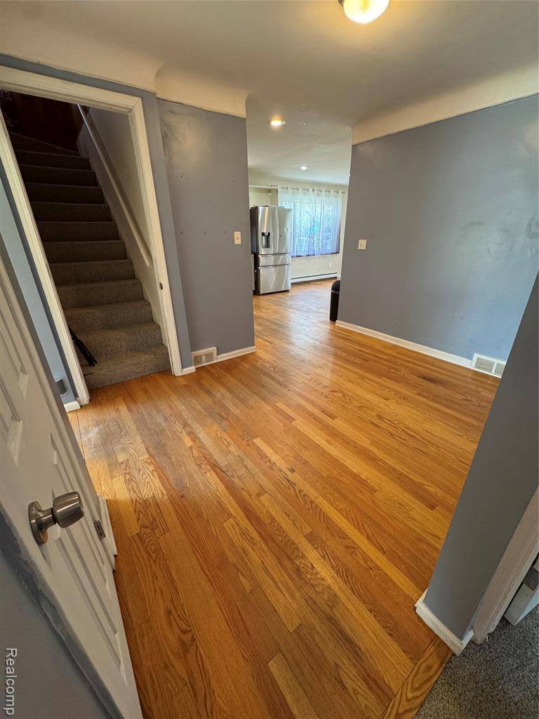 Oak Park, MI 48237,14070 Nadine Street