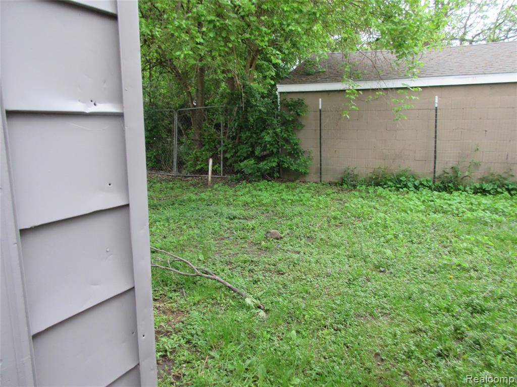 Burton, MI 48529,2220 E Bergin Avenue