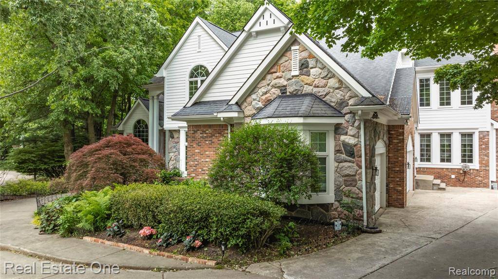 West Bloomfield, MI,6212 Bromley Court
