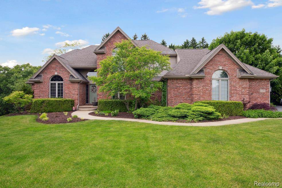 Howell, MI 48843,3468 High Hillcrest Drive