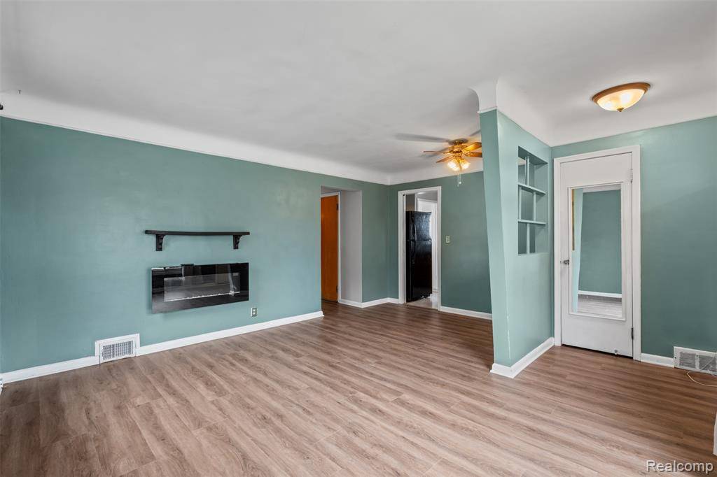 Eastpointe, MI 48021,15111 Stephens Drive