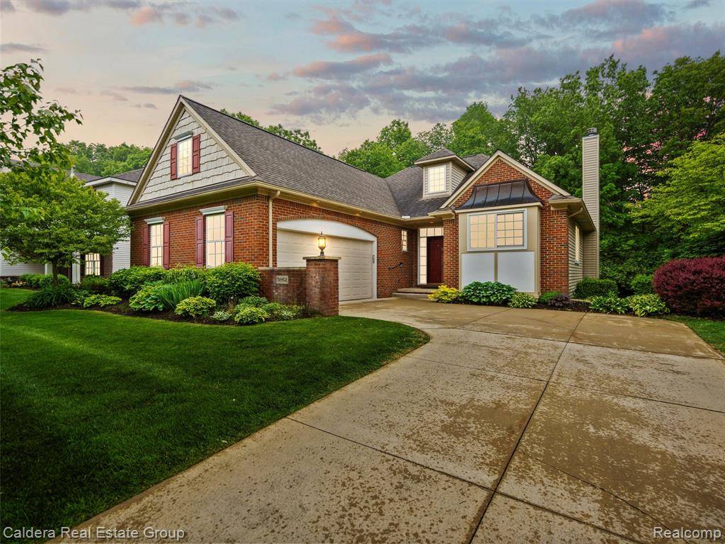 Pinckney, MI 48169,9862 Tioga Trail