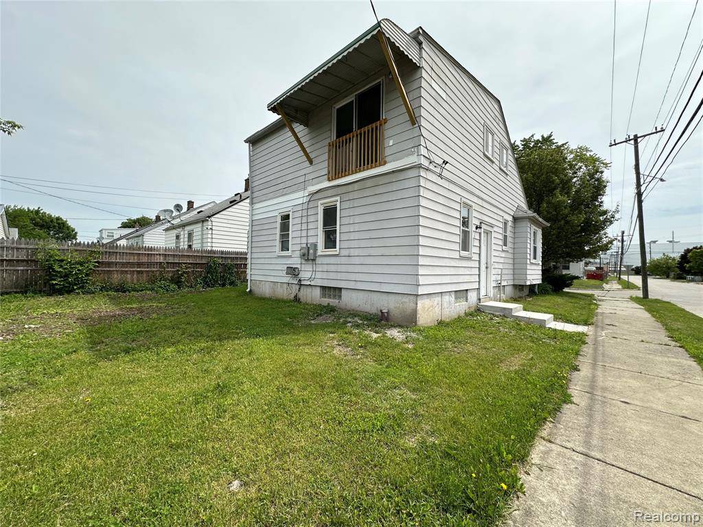 Warren, MI 48091,21407 Syracuse Avenue