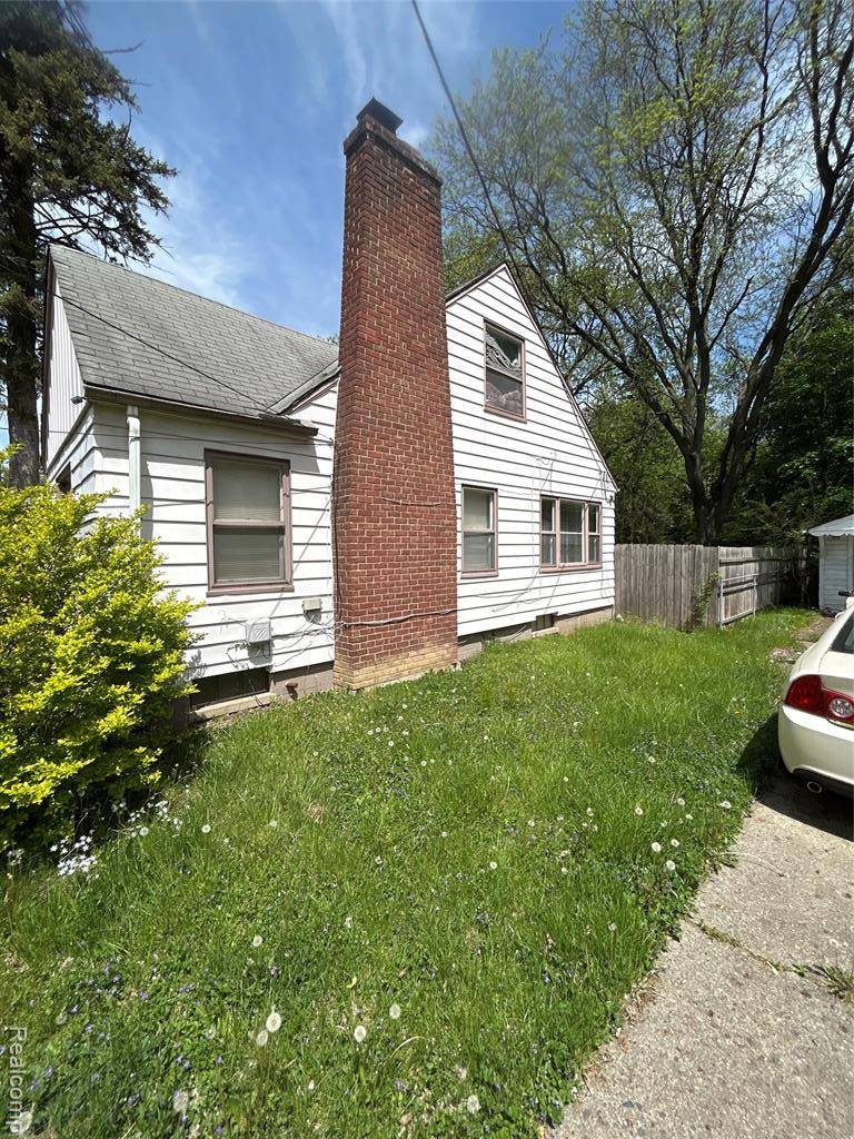 Detroit, MI 48219,18992 Westbrook Street