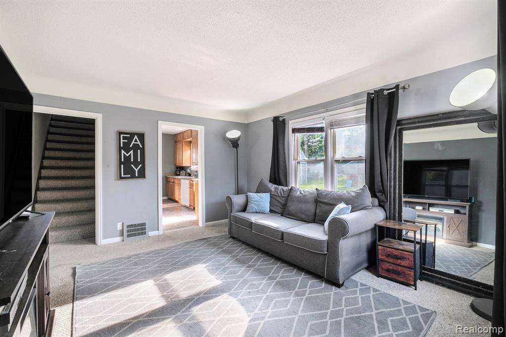 Grand Blanc, MI 48507,2323 Nichols Avenue