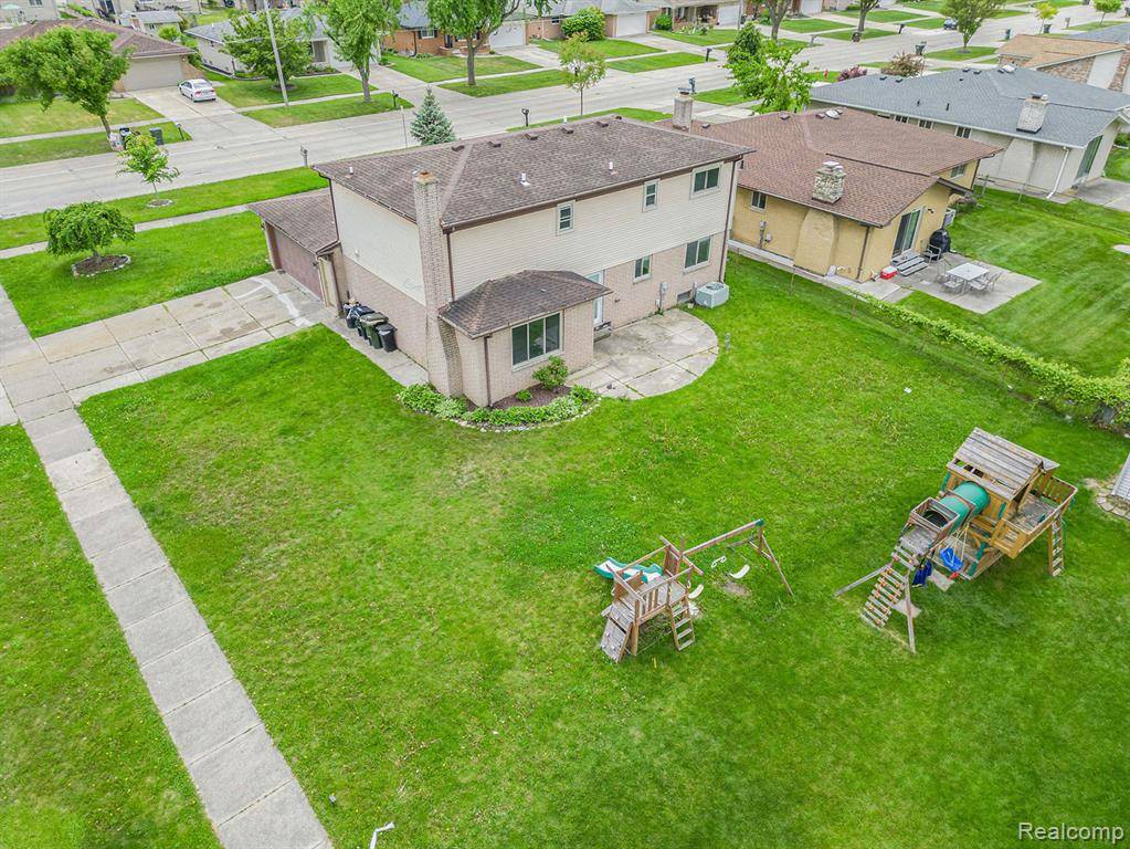 Sterling Heights, MI 48310,4325 Fox Hill Drive