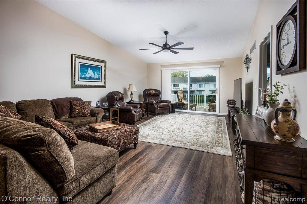 Marysville, MI 48040,828 Crystal Lane