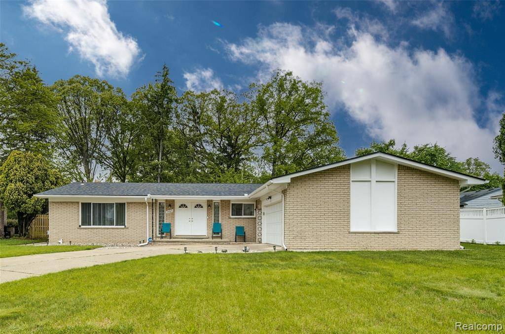 Southfield, MI 48033,24970 Thorndyke Street