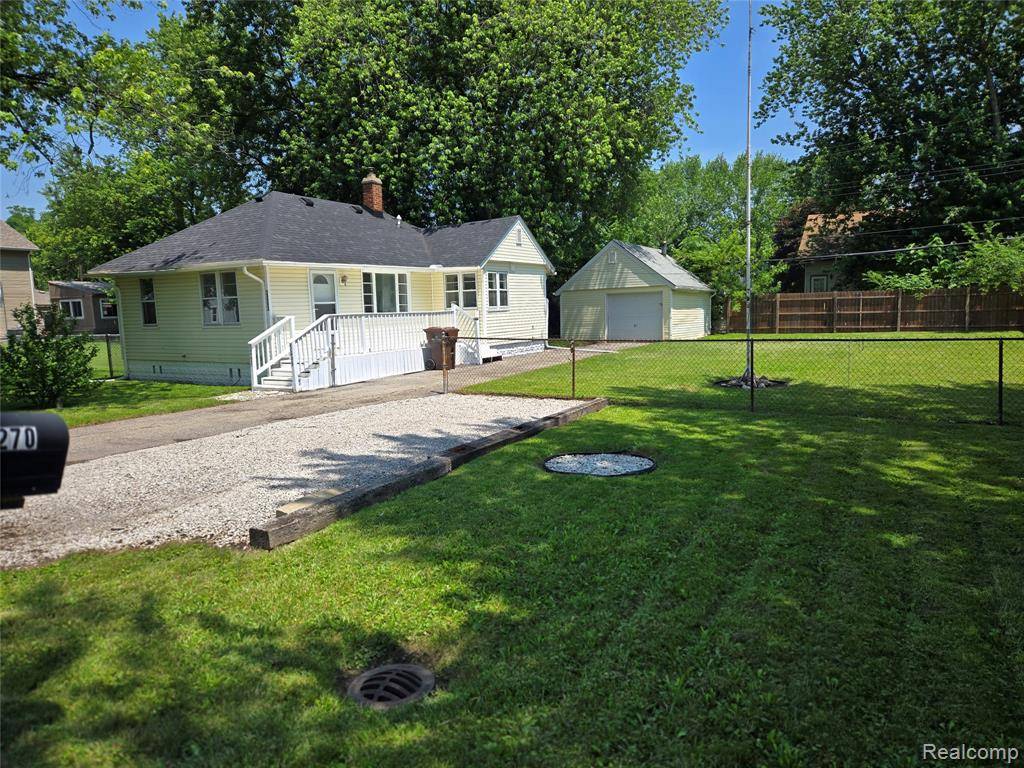 Monroe, MI 48162,3263 Beechwood Street