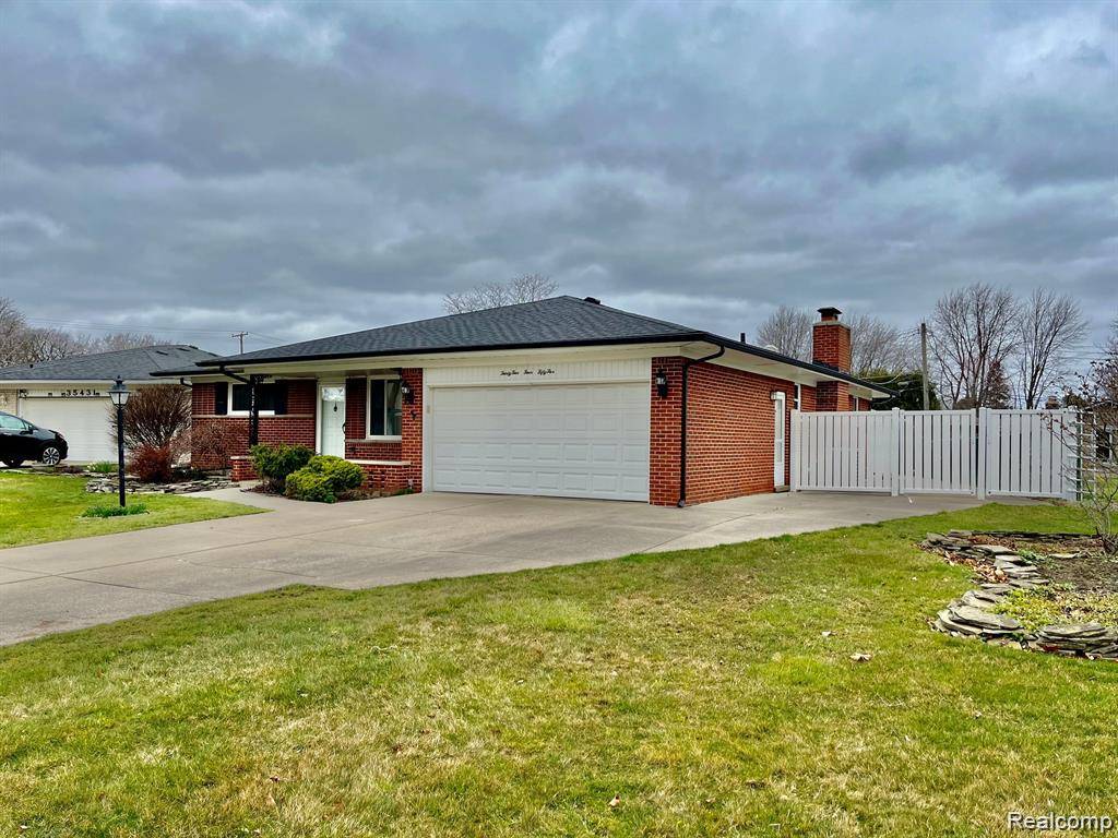 Sterling Heights, MI 48312,35455 Alta Vista Drive