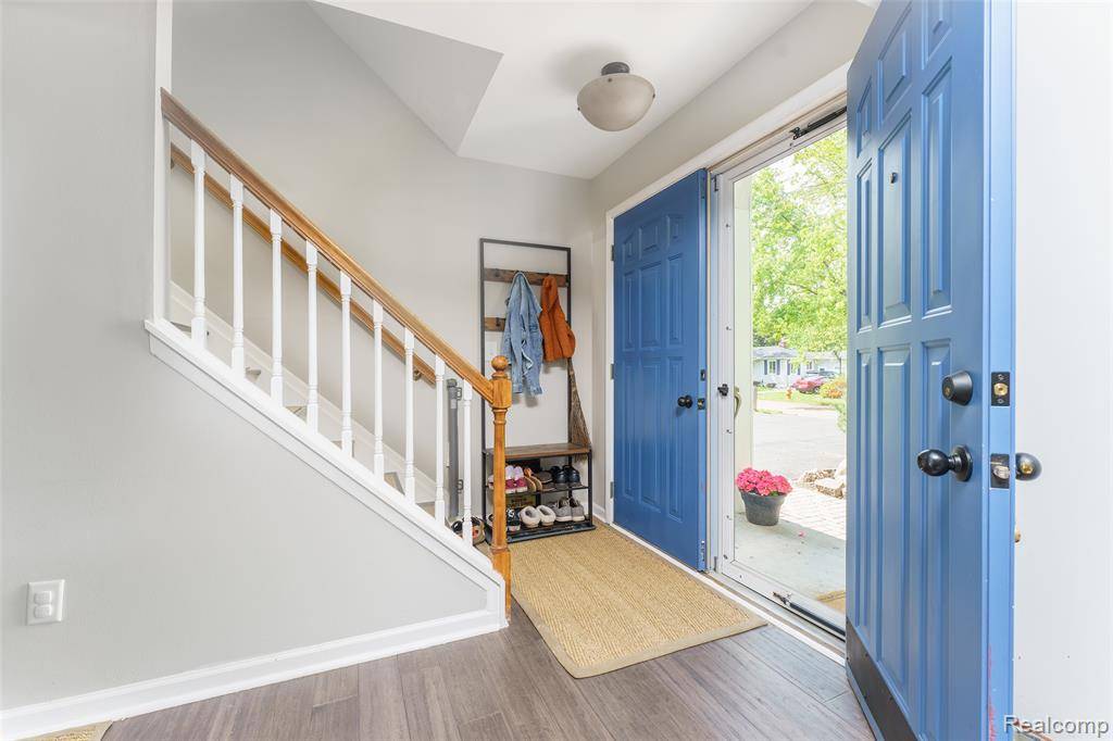 Waterford, MI 48329,4231 Stanley Court