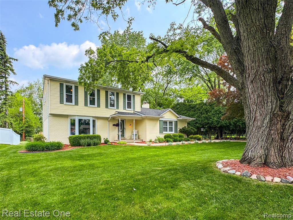 Rochester Hills, MI 48309,2036 Belle Vernon Drive