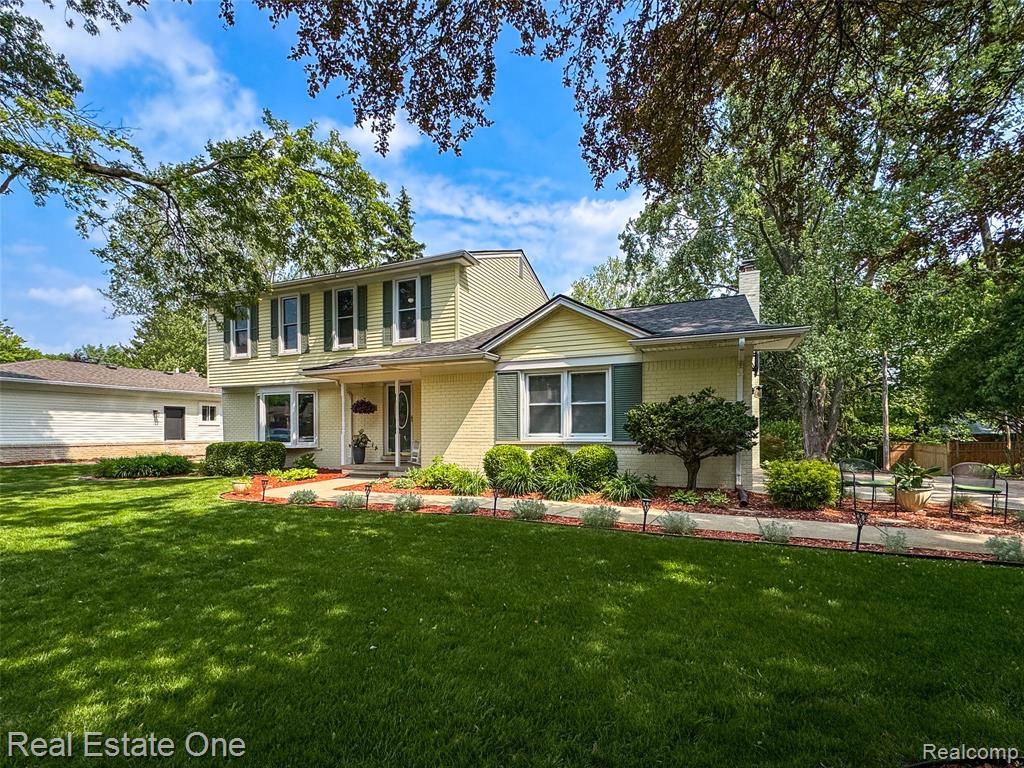 Rochester Hills, MI 48309,2036 Belle Vernon Drive