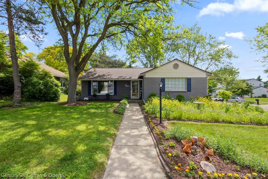 Novi, MI,24294 Pinecrest Street