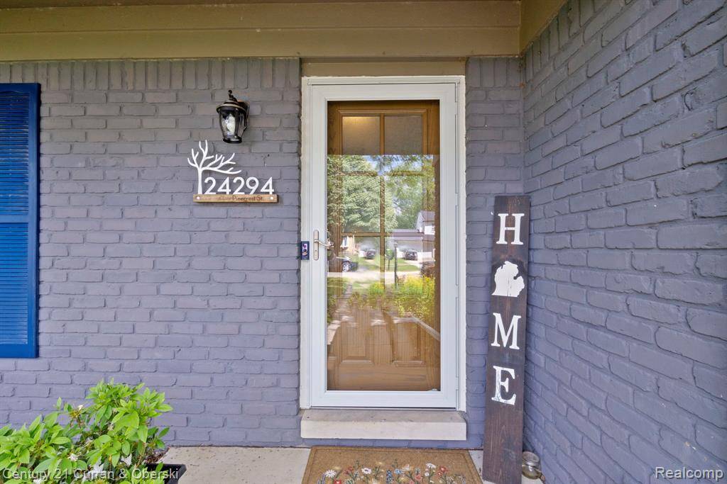 Novi, MI,24294 Pinecrest Street