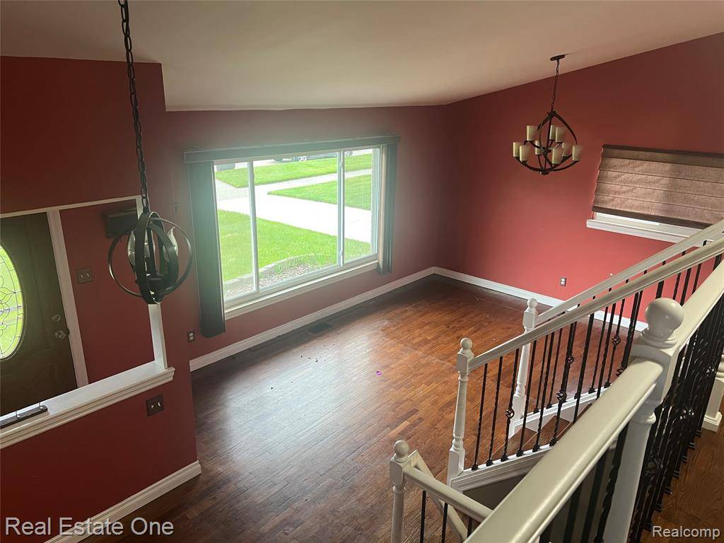 Westland, MI 48186,692 Easley Drive