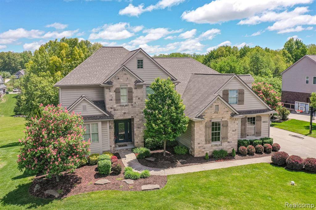 Clarkston, MI 48348,8922 Stonewall W