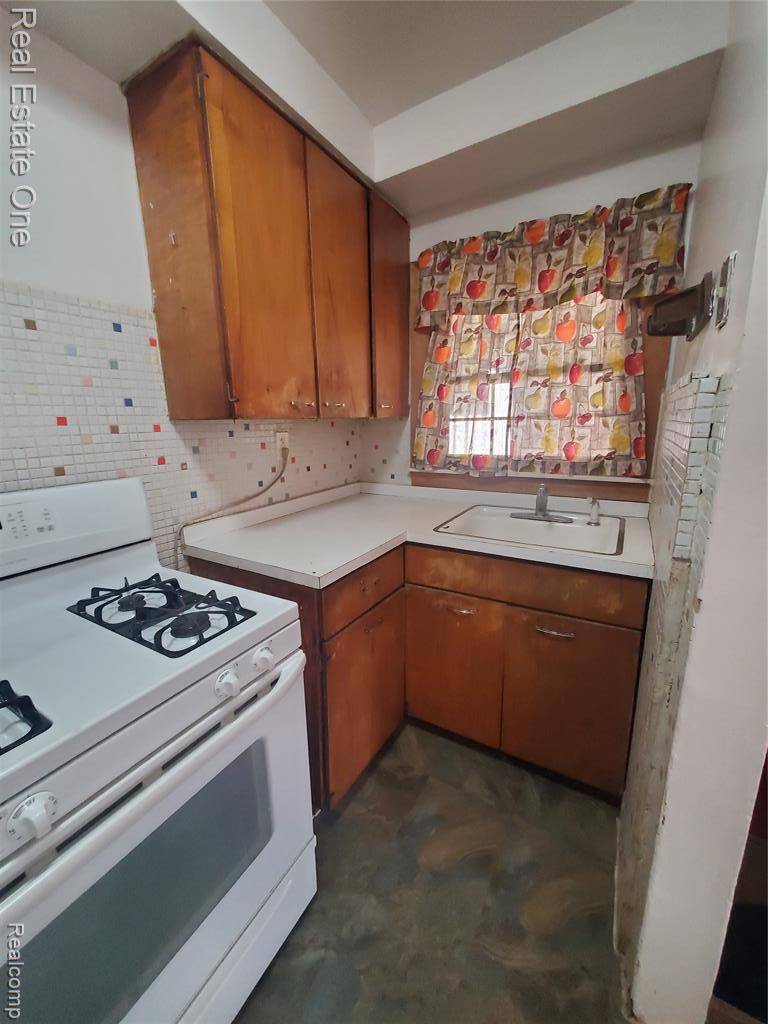 Ecorse, MI 48229,4138 12th Street