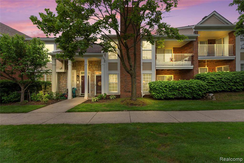 Shelby Twp, MI 48316,56575 Chesapeake Trail