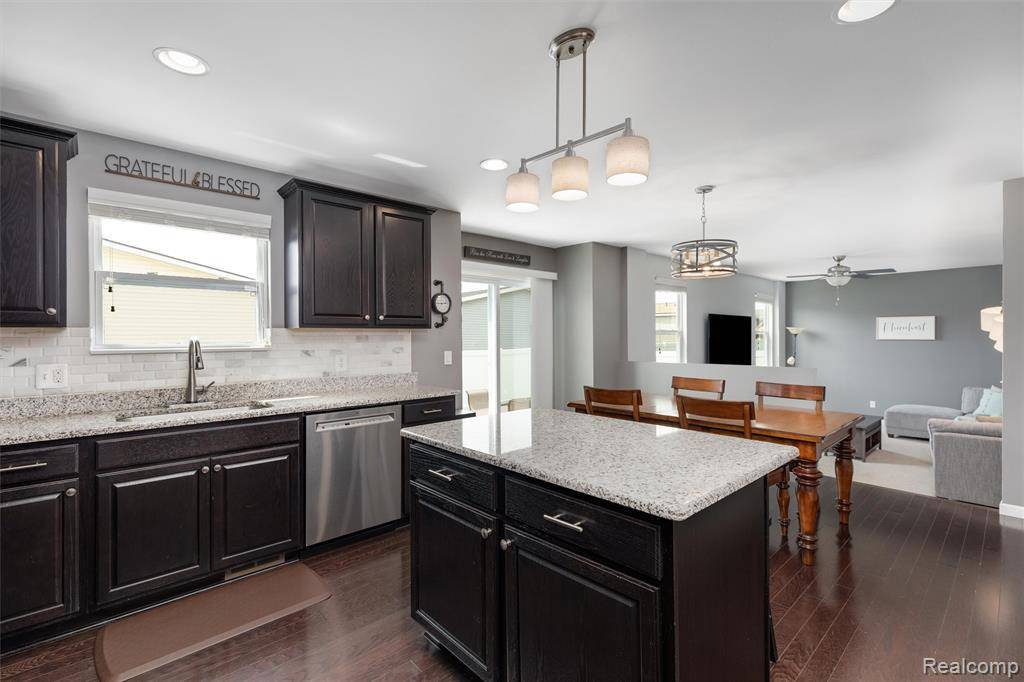 Chesterfield, MI,50389 Corey Avenue