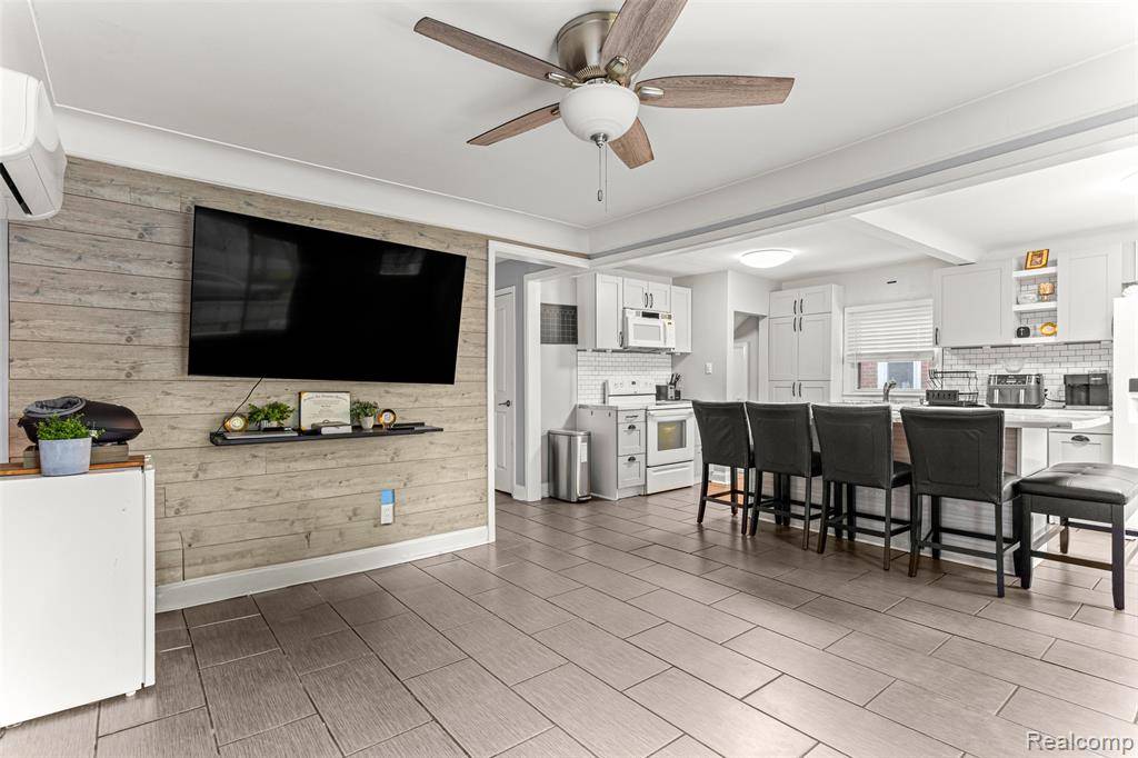 Dearborn Heights, MI,29046 Krauter Street