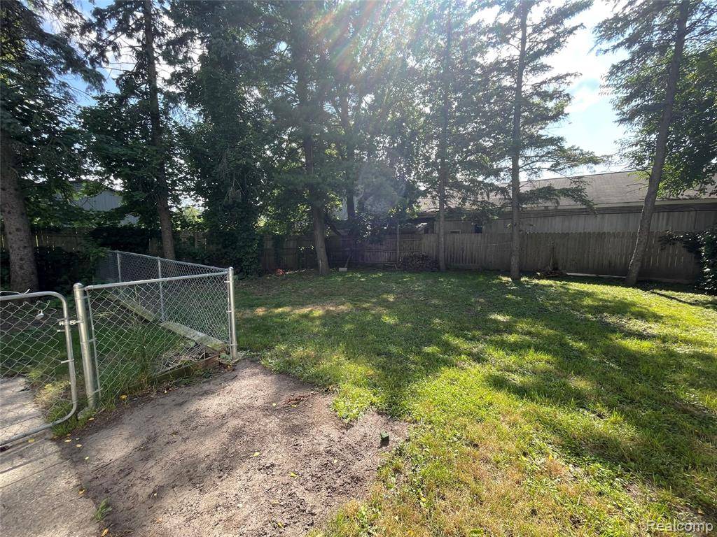 Saginaw, MI 48602,2021 Benjamin Street