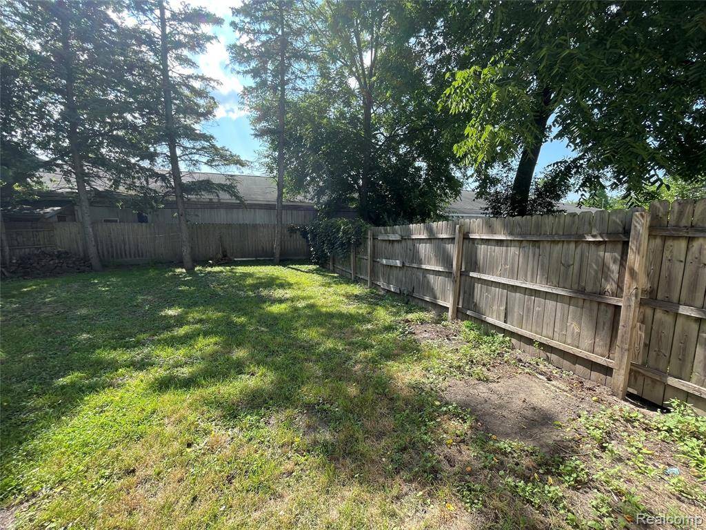 Saginaw, MI 48602,2021 Benjamin Street