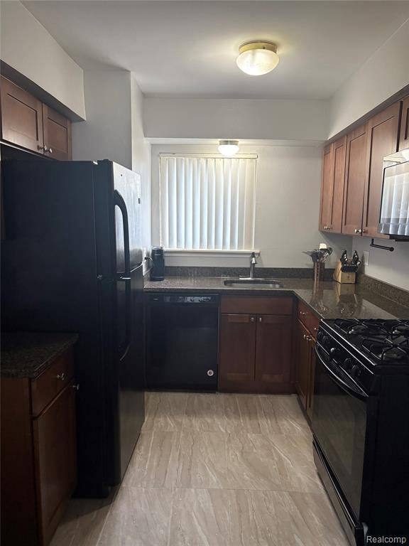 Shelby Twp, MI 48317,2356 Orchard Crest Street