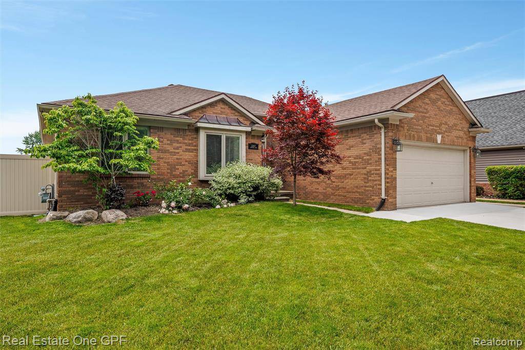 Chesterfield, MI 48047,52657 Creekside Drive