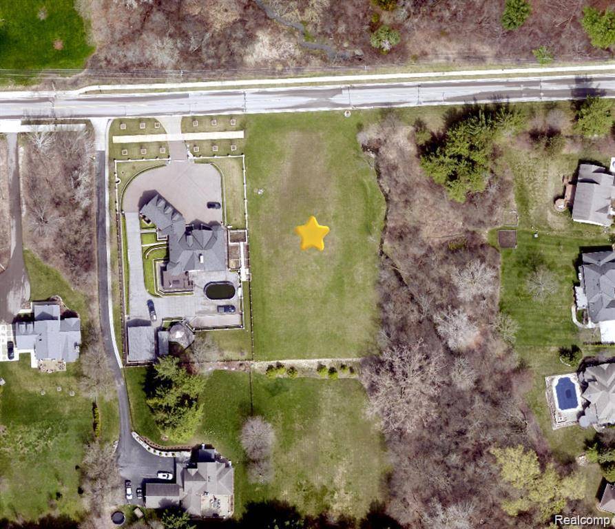 Novi, MI,45547 W 9 Mile Road