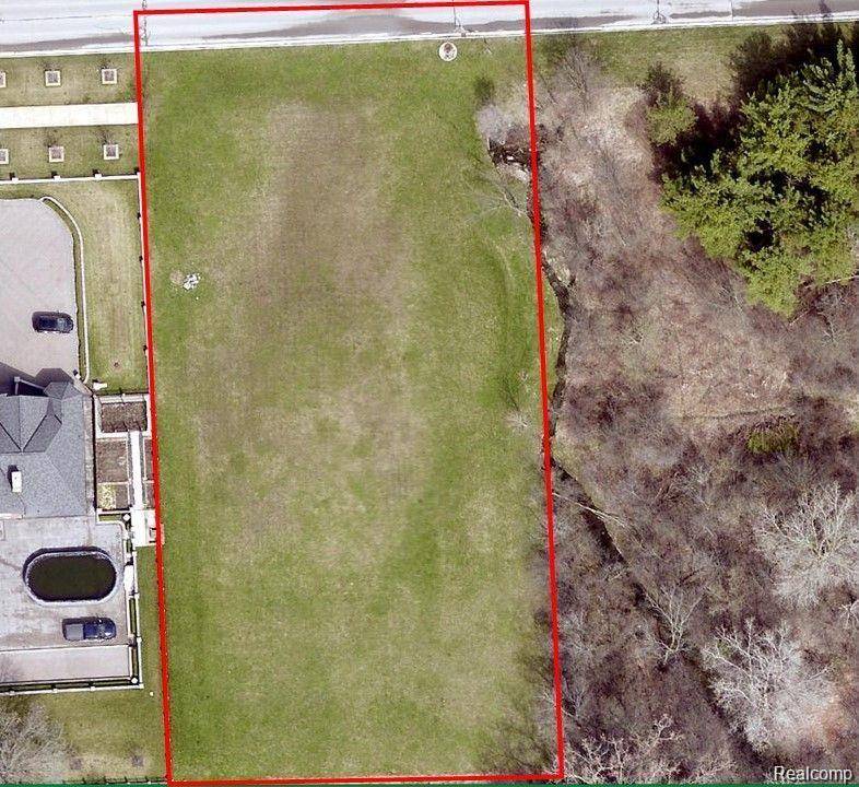 Novi, MI,45547 W 9 Mile Road