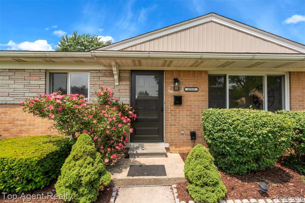 Westland, MI 48186,32532 Steinhauer Street
