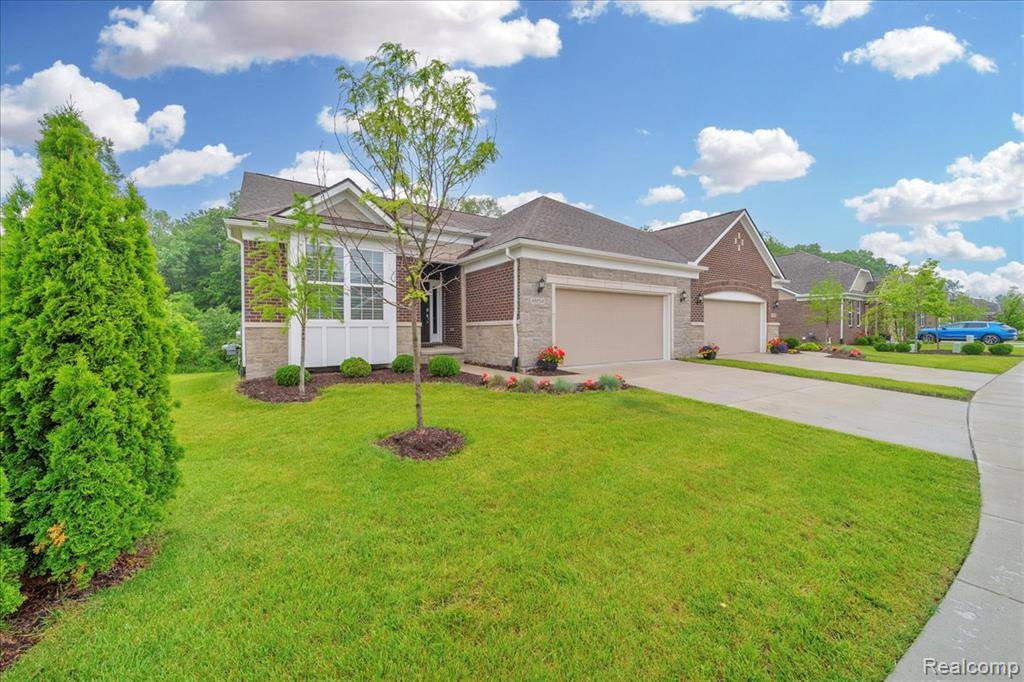 Novi, MI,48854 Windfall Road
