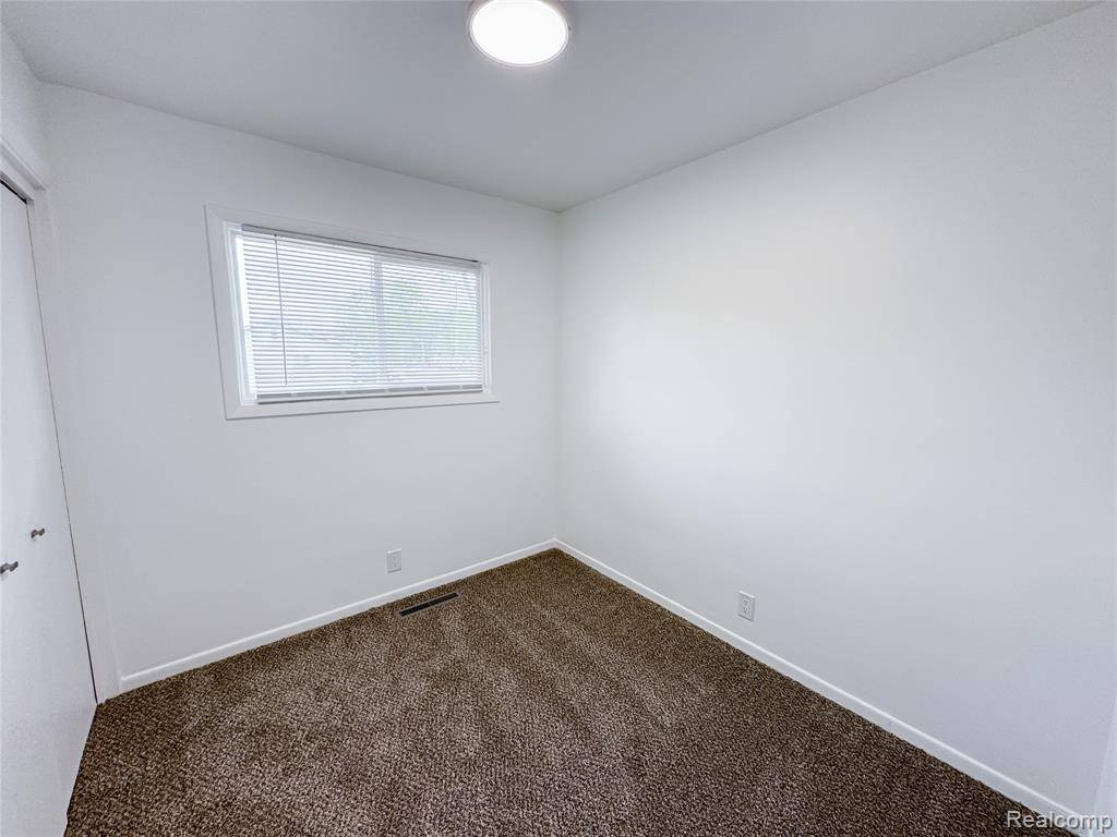 Burton, MI 48458,6519 Estrelle Avenue