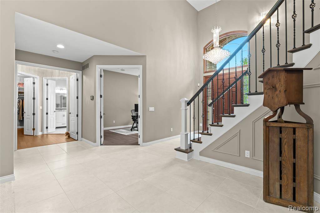 South Lyon, MI 48178,9030 Hidden W Court