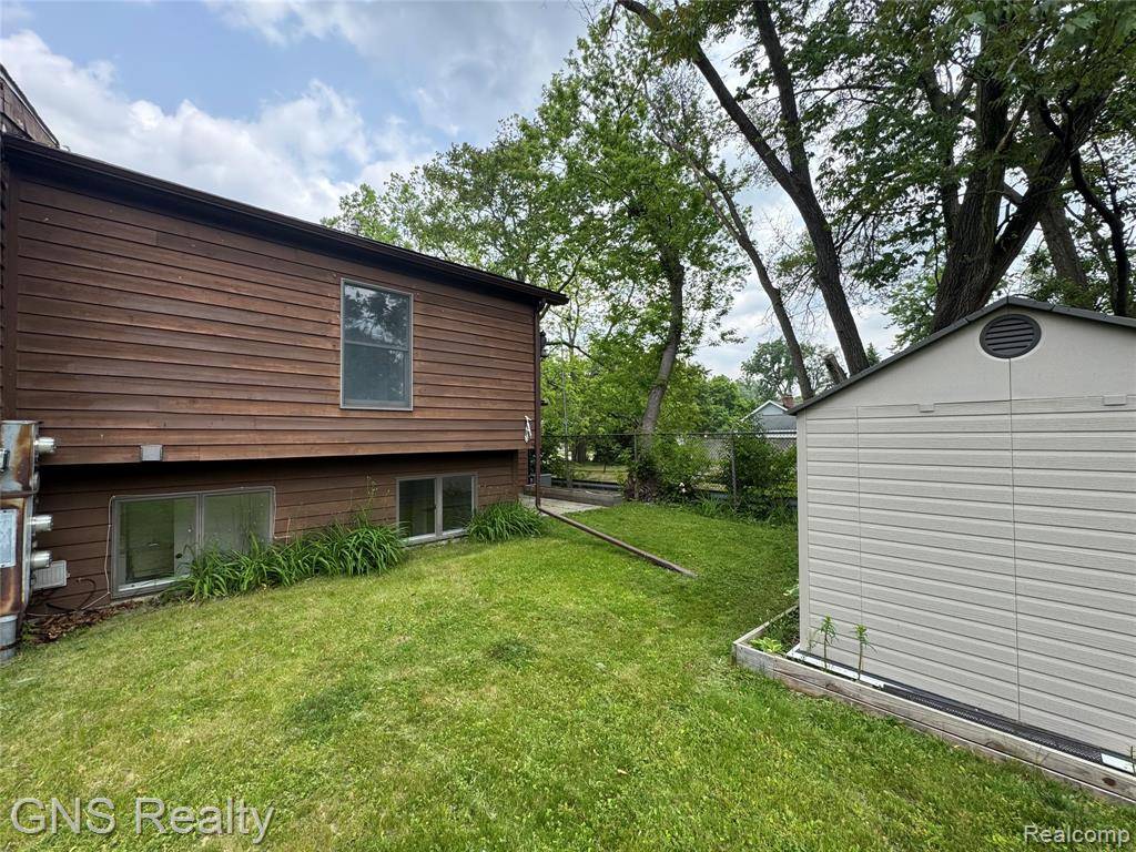 Royal Oak, MI 48073,604 Millard Avenue