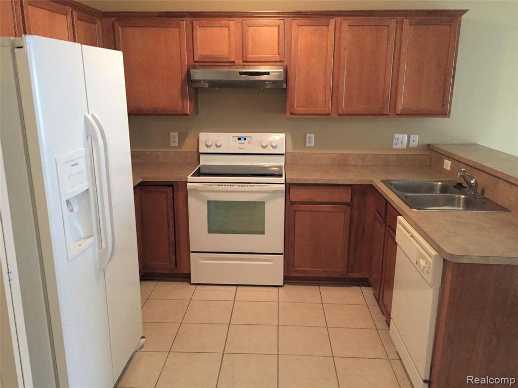 Utica, MI 48317,49225 W Woods Drive