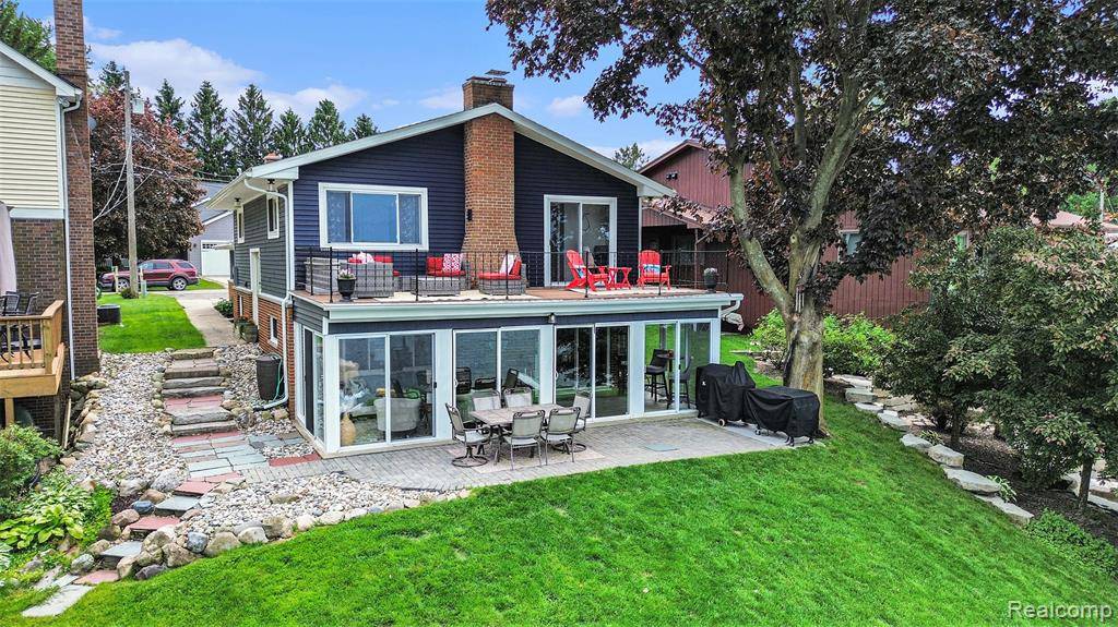 Davisburg, MI 48350,10048 King Road