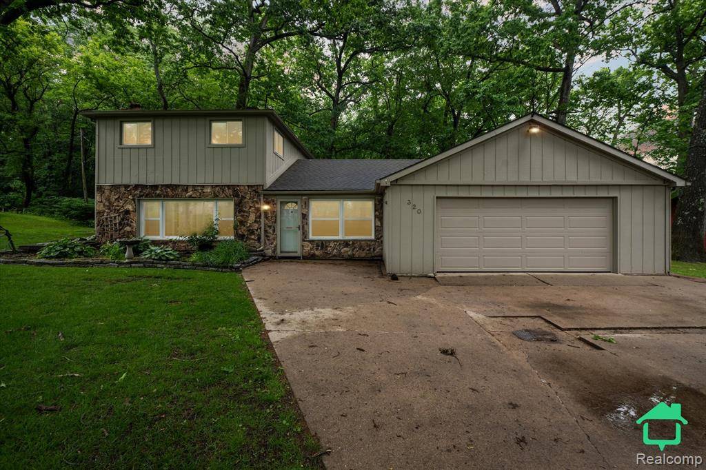 White Lake, MI 48383,320 Elkinford Drive