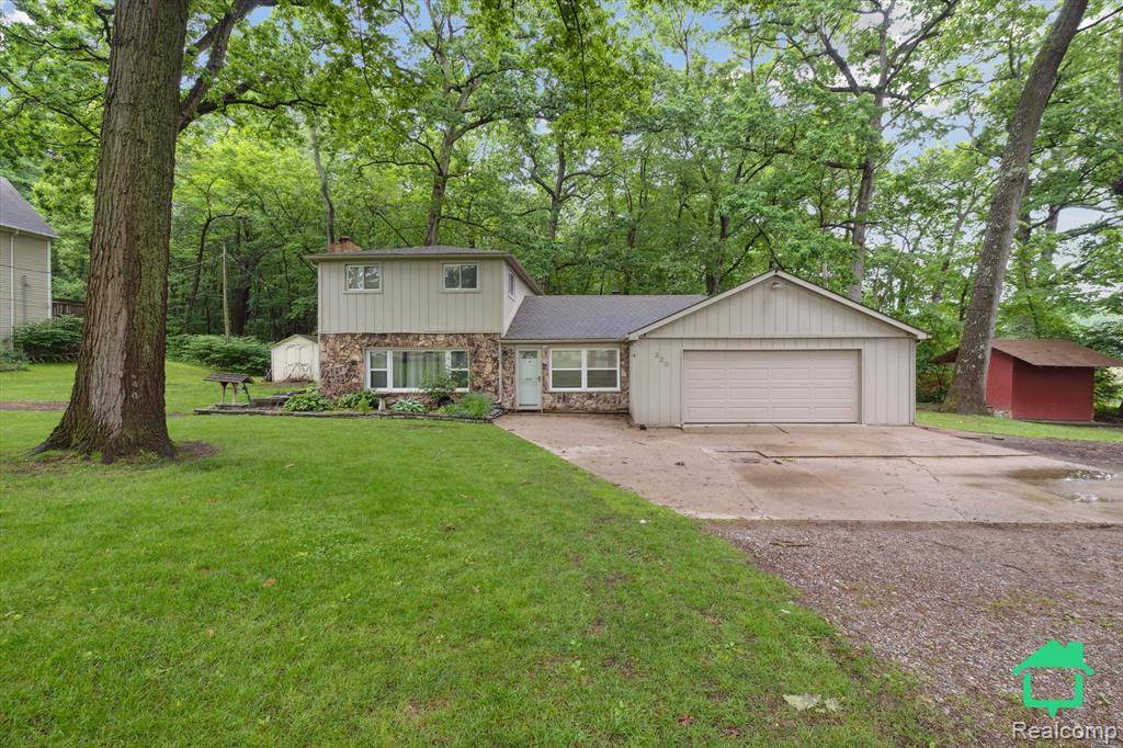 White Lake, MI 48383,320 Elkinford Drive