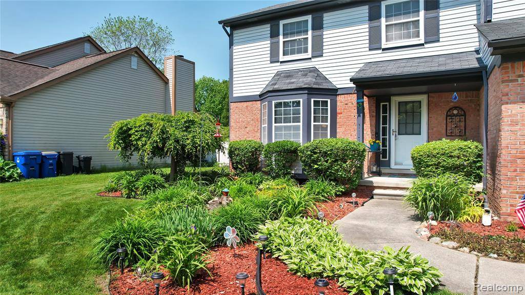 Waterford, MI 48329,4181 Heatherstone Drive