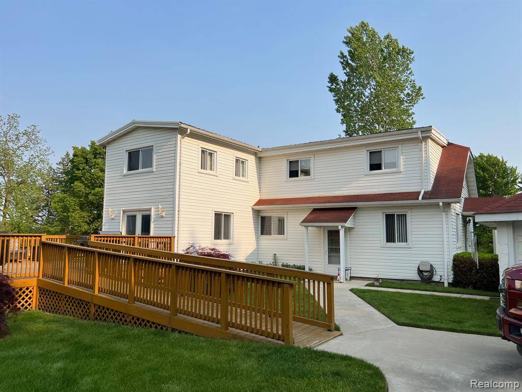 Columbiaville, MI 48421,3742 W Barnes Lake Road