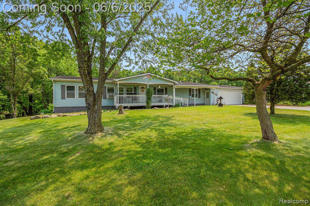 Fenton, MI 48430,15455 Rhoades Lane