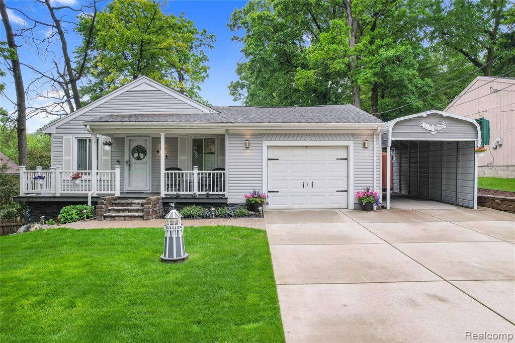 Lake Orion, MI 48362,901 Ridge Road