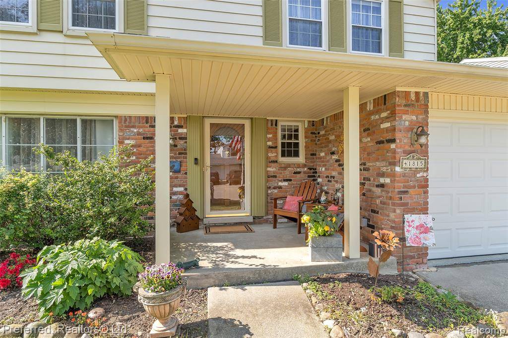 Novi, MI,41815 Cherry Hill Road