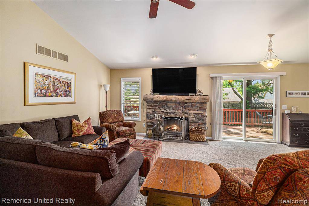 Howell, MI 48843,2458 Oseola Avenue