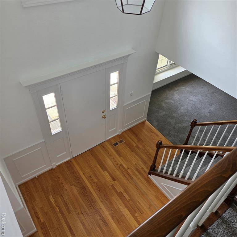 Troy, MI 48098,1872 Flemington Drive