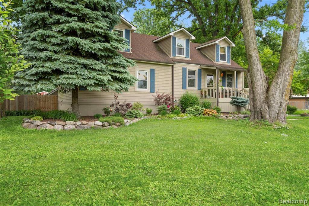 New Boston, MI 48164,25757 Bell Road