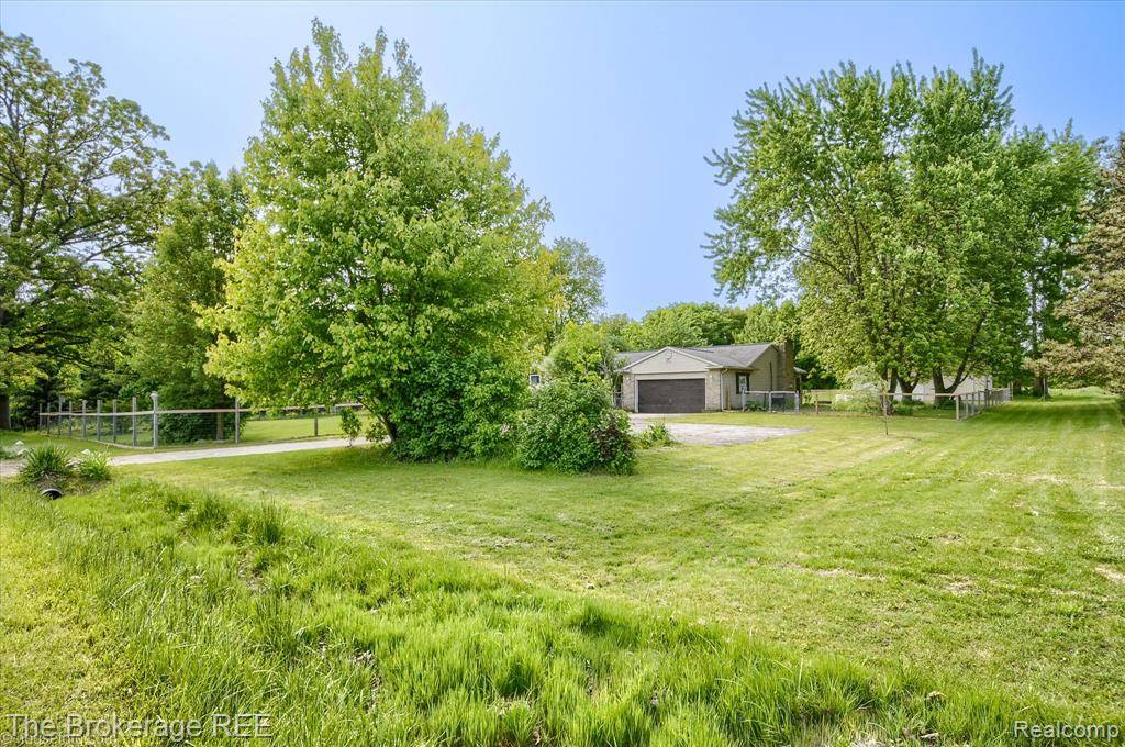 Gaines Vlg, MI 48436,11305 Cook Road