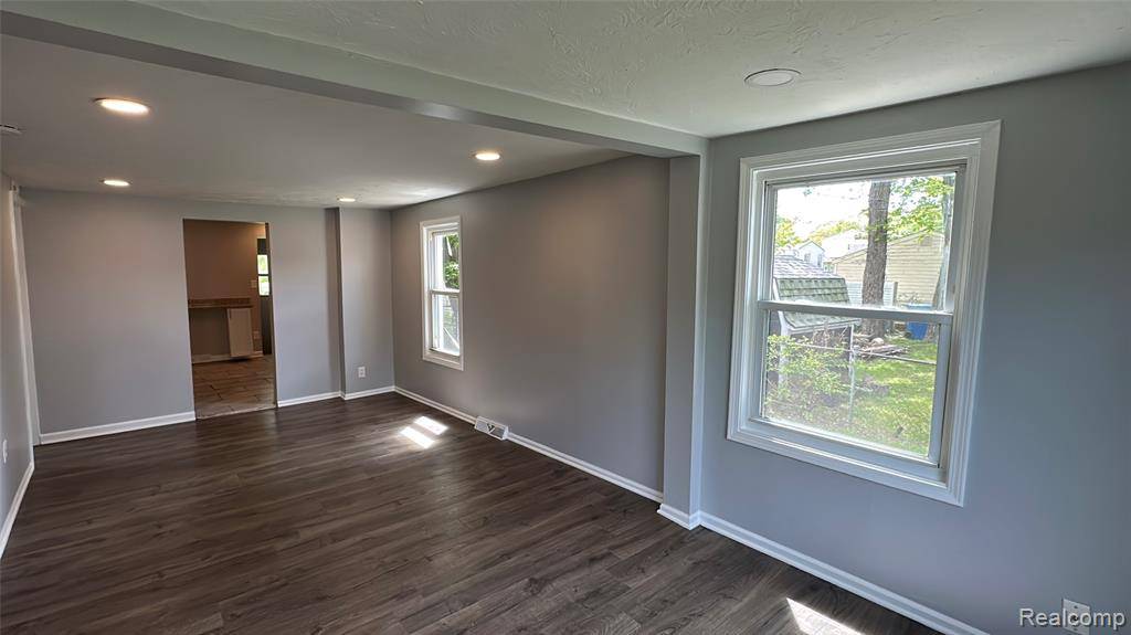 Warren, MI 48091,7520 Studebaker Avenue